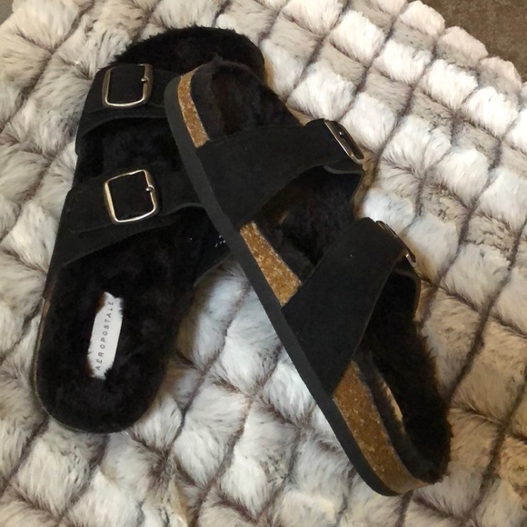 NEW 10 FURRY FUR BUCKLE SLIDES SANDALS ARROPOSTALE - Picture 4 of 4